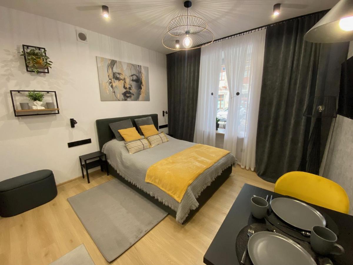 St. Cross Apartment Krakow Luaran gambar