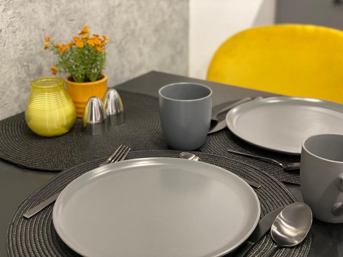 St. Cross Apartment Krakow Luaran gambar